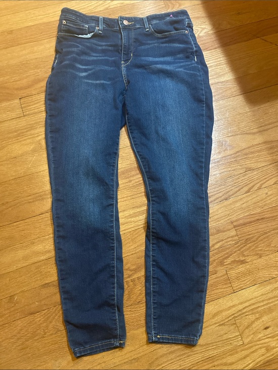 Signature by Levi Strauss Denim - Women's Levi’s signature Dark Blue Stretch Skinny Jeans 32 waist 30 length